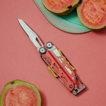 Leatherman Signal Guava