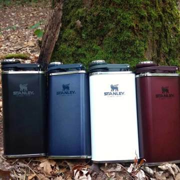 Stanley Klasik Paslanmaz Çelik Cep Matarası 0.23 LT- Siyah