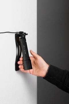 Solidline ST5R Şarjlı Klipsli 380 Lümen El Feneri