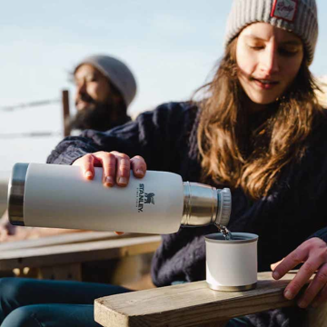 Stanley Adventure To-Go Vakumlu Paslanmaz Çelik Termos 1 Lt Beyaz