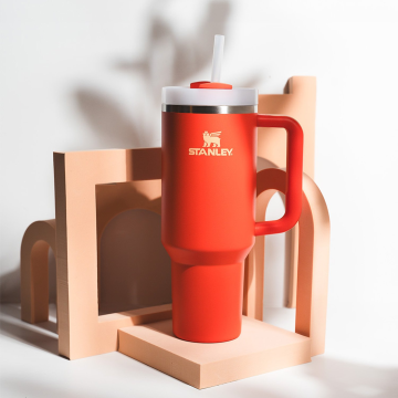 Stanley Quencher Pipetli Termos Bardak 1.18 Lt Turuncu