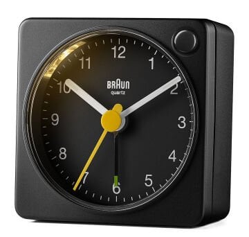 BRAUN BC02XB SİYAH KLASİK SEYAHAT ANALAOG ALARMLI MASA SAATİ