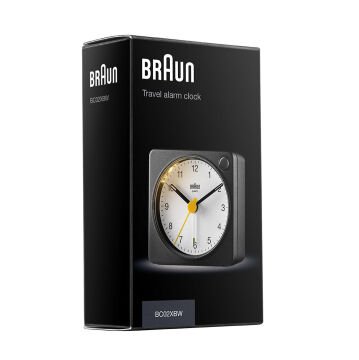 BRAUN BC02XBW SİYAH-BEYAZ KLASİK SEYAHAT ANALAOG ALARMLI MASA SAATİ
