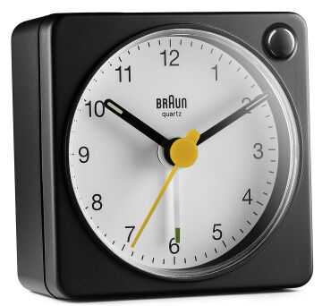 BRAUN BC02XBW SİYAH-BEYAZ KLASİK SEYAHAT ANALAOG ALARMLI MASA SAATİ