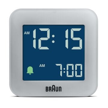 BRAUN BC08G GRİ KLASİK SEYAHAT DİJİTAL ALARMLI MASA SAATİ