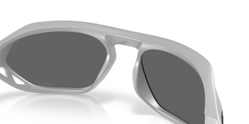 Oakley Cage Jacket O Matter Çerçeve Prizm Black Polarized Lens Unobtainium Kaymaz X Silver Güneş Gözlük OO9537-0961