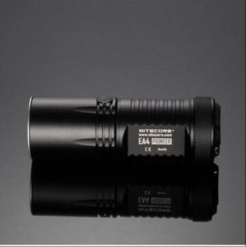 Nitecore Ea4 860 Lümen El Feneri(4xaa)