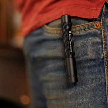 Led Lenser P2R CORE El Feneri