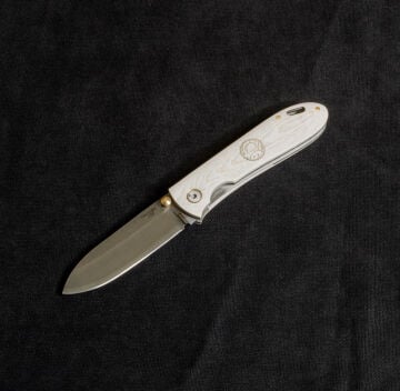 Kam İçten Kilitli Tactical Çakı Kırçıllı Beyaz - T20 - N690