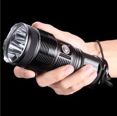 Nitecore Tm15 2650 Lümen El Feneri (4x18650)