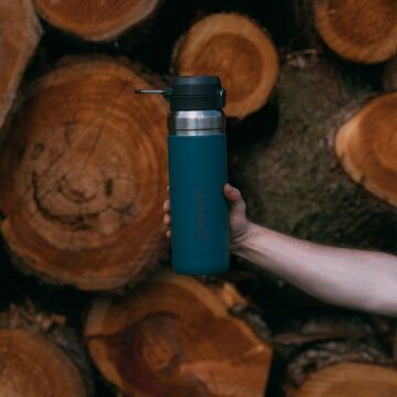 Stanley The Quick Flip Paslanmaz Çelik Termos 1.06 LT Füme