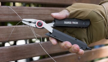 Swiss Tech 13 Fonksiyonlu Karabinalı Çok Amaçlı Pense ST022001