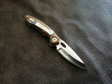 BushFolder Pirene Handmade Ceviz Çakı