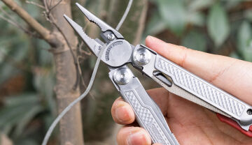 Swiss Tech 20 Fonksiyonlu Anahtarlık Multitool ST021062