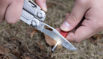 Swiss Tech 20 Fonksiyonlu Anahtarlık Multitool ST021062