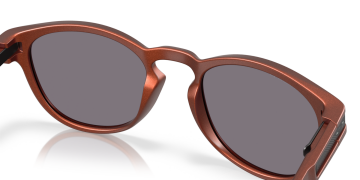 Oakley Latch Forge OMatter Çerçeve Prizm Polarize Lens Erkek Gözlük OO9265-7353