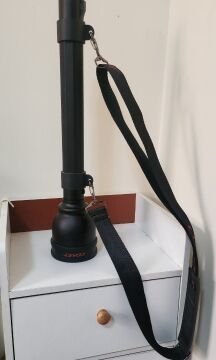 Coast HP314 1132 Lümen 683 Metre Zoomlu Çantalı Askılı Joplu El Feneri