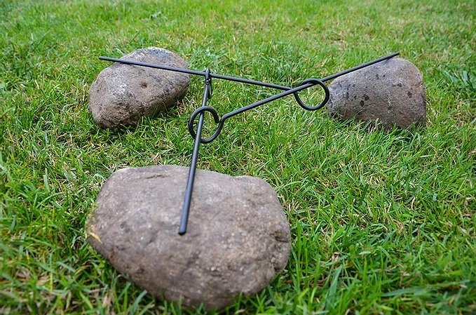 Bushcraft Üçgen  Izgara Kılıflı