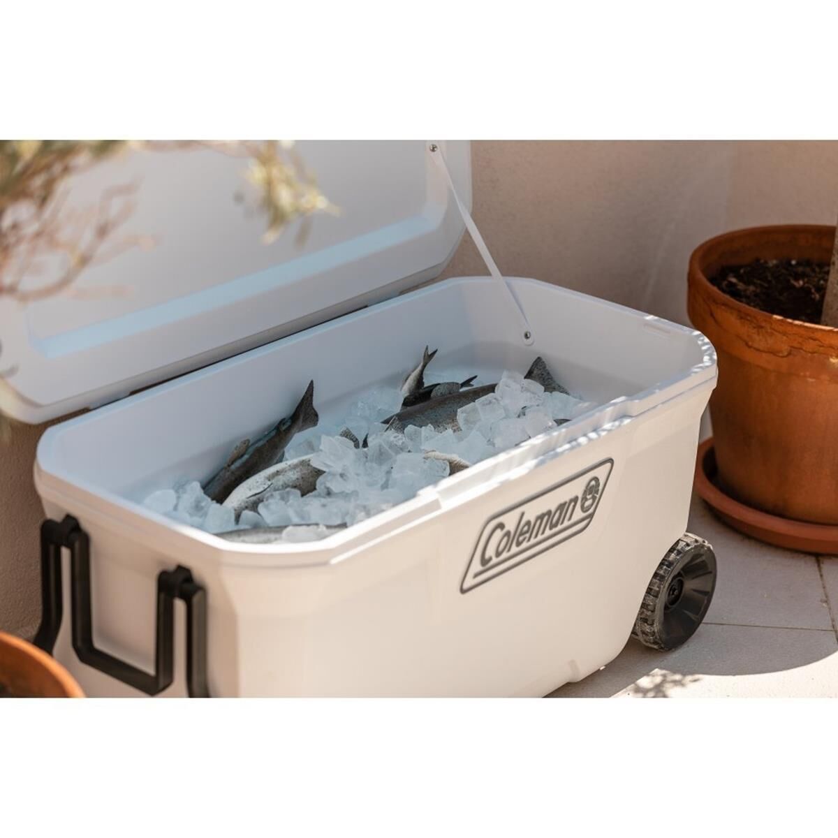 Coleman Xtreme Wheeled 100 QT Tekerlekli Soğutucu Marine Buzluk 94.6 Lt MZ