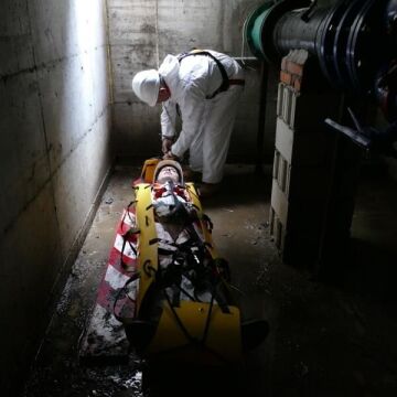 KONG ROLLY Rulo Olabilen Dar Alan Arama Kurtarma Tahliye Sked Sedye – EU 2017/745 Onaylı Tactical Siyah