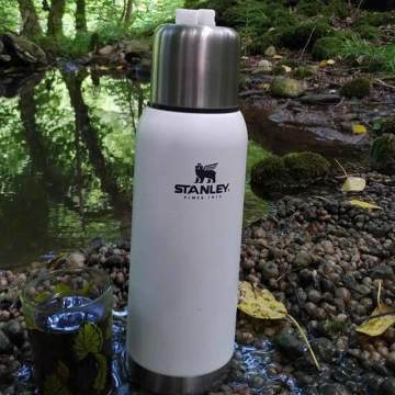 Stanley Adventure Vakumlu Termos 1 LT - Beyaz