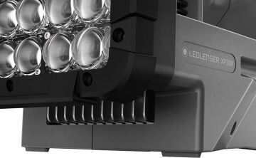 Led Lenser XP30R Alan Aydınlatma 32000 Lümen BOSCH Değişebilir Pilli El Feneri