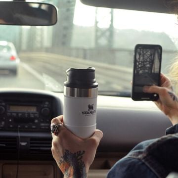 Stanley Klasik Trigger-Action Seyahat Bardağı 0.47 Lt 0,47 LT - Beyaz