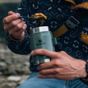 Stanley Klasik Paslanmaz Çelik Yemek Termosu Kaşıklı 0,40 LT 0,40 LT - Yeşil