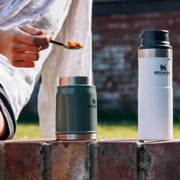 Stanley Klasik Paslanmaz Çelik Yemek Termosu Kaşıklı 0,40 LT 0,40 LT - Yeşil
