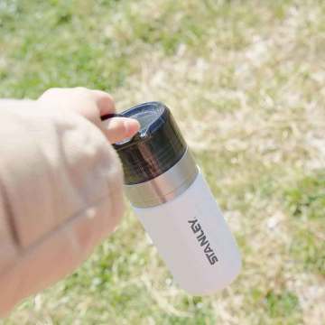 Stanley Vakumlu Go Paslanmaz Çelik Su Termosu 0.47 LT 0,47 LT - Beyaz