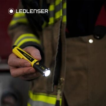 Ledlenser EX4 El Feneri