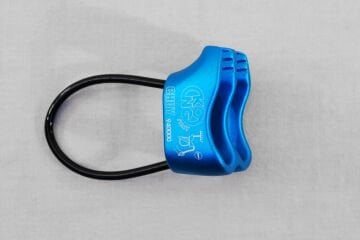 KONG CHUY – Yarım, Çift ve Tek İplerle Çalışan Atc Emniyet ve İniş Aleti 940B00400KK Mavi