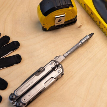 LEATHERMAN Burgulu Tornavida Uzatıcısı Metalik