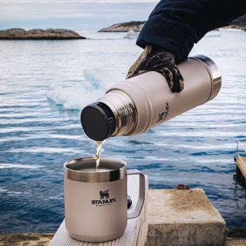 Stanley Klasik Paslanmaz Çelik Termos Bardak 0,35 LT Koyu Beyaz