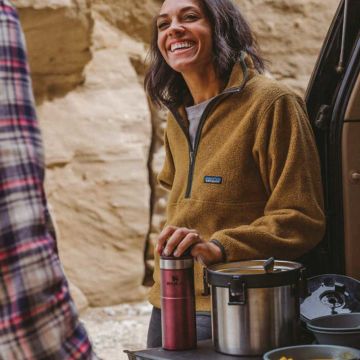 Stanley Klasik Trigger-Action Termos Bardak 0,47 LT - Bordo